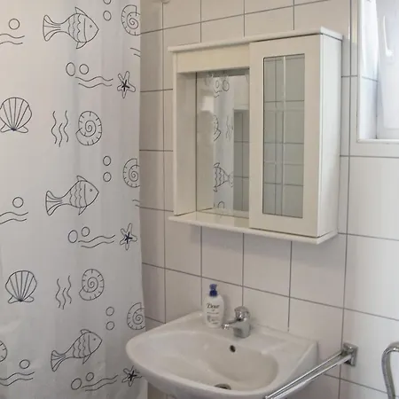 With A Parking Space - 4268 Apartmán