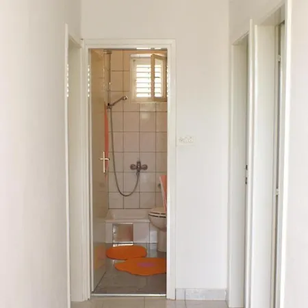 With A Parking Space - 4268 Apartmán